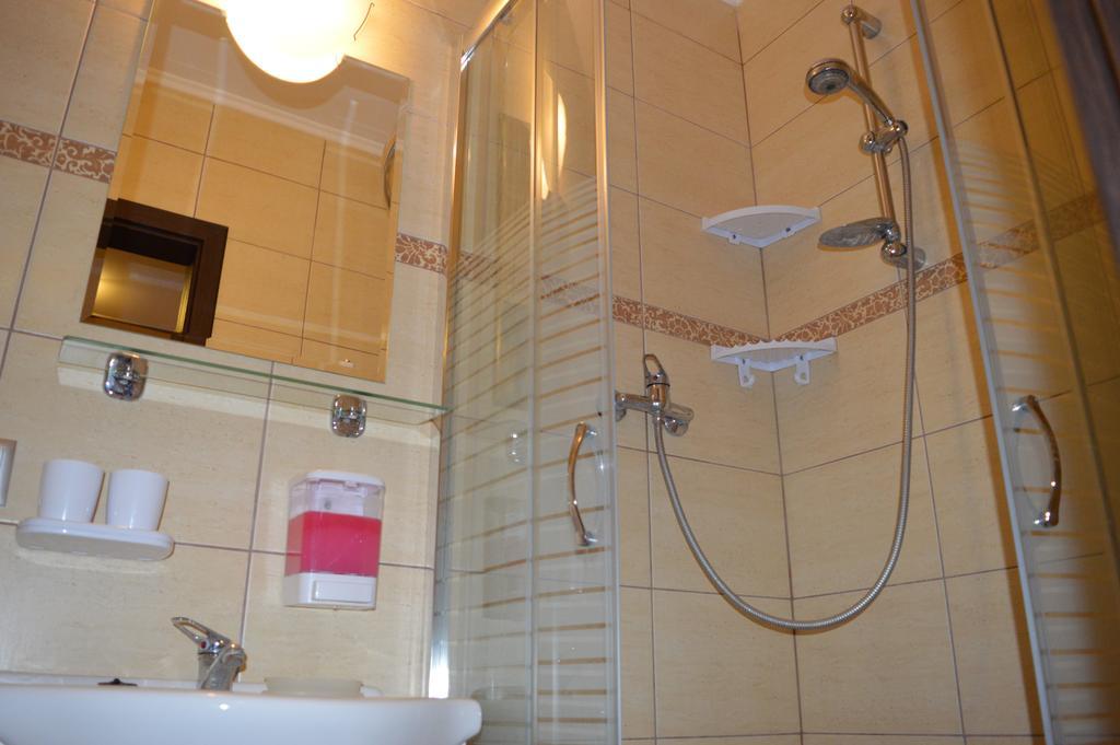 Przystan Apartamento Rozalin  Exterior foto